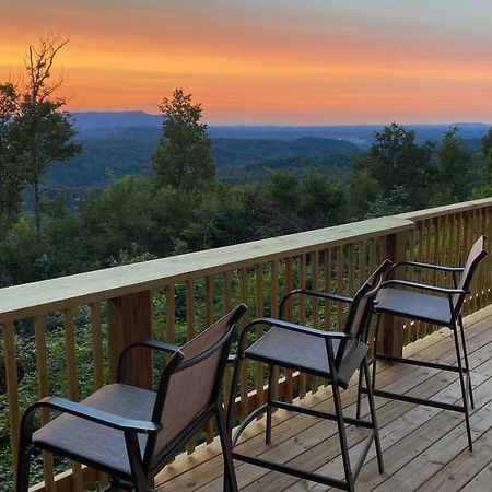 Upscale Gatlinburg Cabin Deck, Fire Pit And Hot Tub Luaran gambar