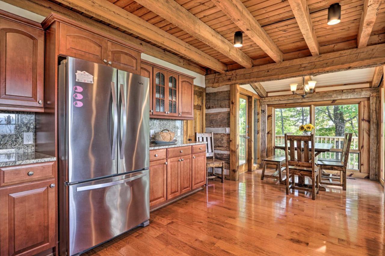 Upscale Gatlinburg Cabin Deck, Fire Pit And Hot Tub Luaran gambar