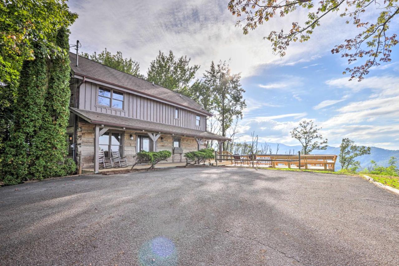 Upscale Gatlinburg Cabin Deck, Fire Pit And Hot Tub Luaran gambar