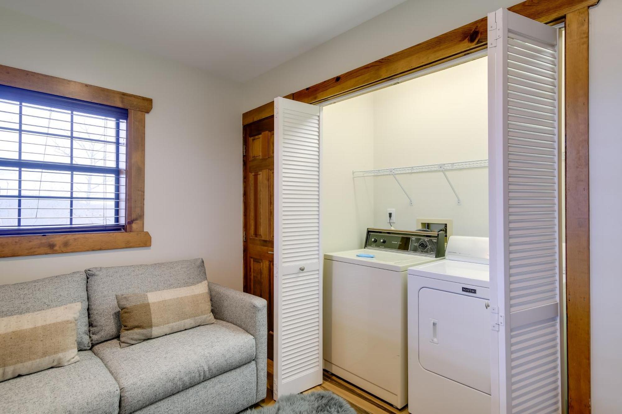 Upscale Gatlinburg Cabin Deck, Fire Pit And Hot Tub Luaran gambar